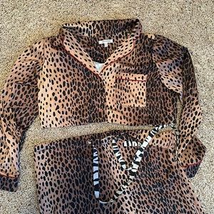 Good American Cheetah Print Pajamas Size 3 (L)